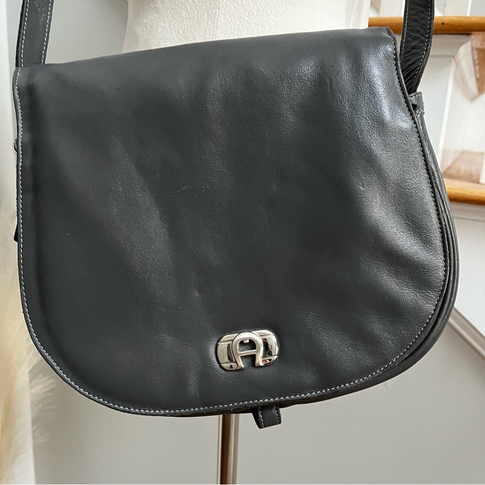 Etienne Aigner Gray Leather Vintage Shoulder Bag Saddle Flap Purse Classic